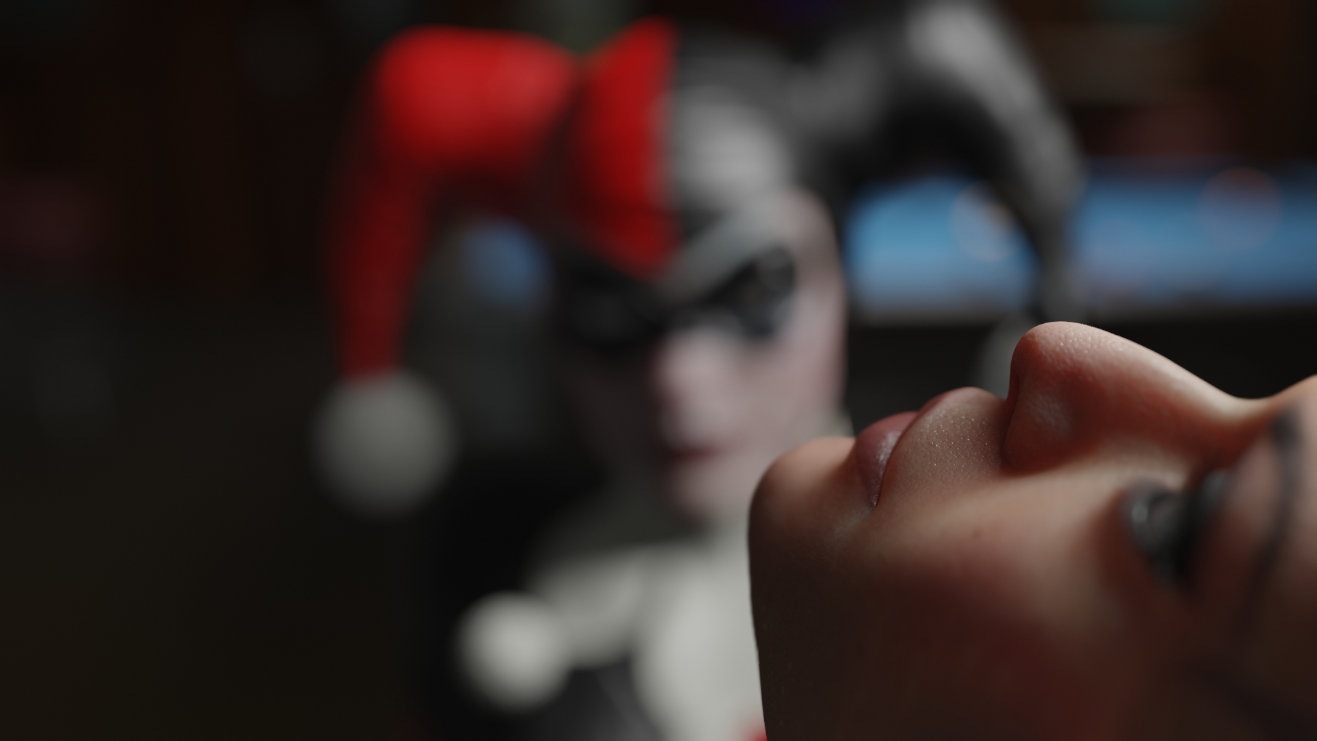 Catwoman and Harley Quinn on public pub Dc Comics Selina Kyle Harley Quinn Injustice Catwoman Dc Pov Catwoman 3d Porn Public Standing Threesome Sexy Hot Photorealistic Realistic In Public Male Pov 2
